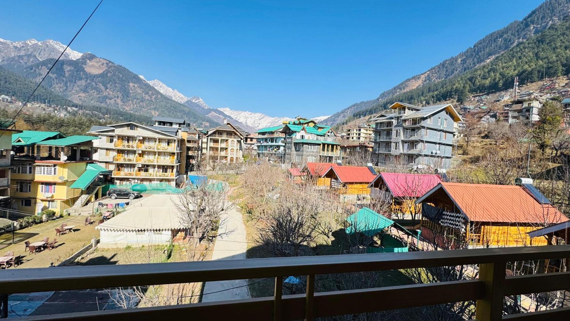 The Midnight Garden Manali Hotel - Manali (Himachal Pradesh) — Photos 1